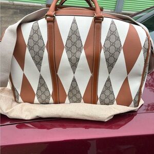 Gucci Tan and White Geometric Pattern Bag